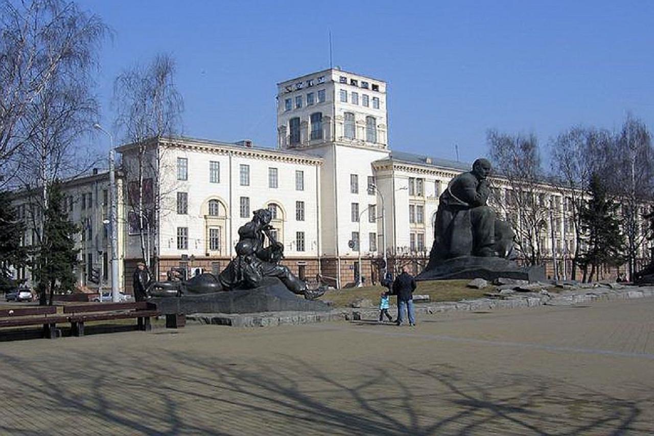 Flatcomfort Nezavisimosti 44 Apartment Minsk Exterior photo